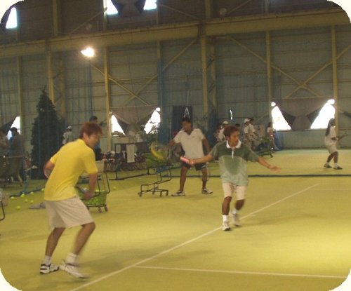 Fellows Indoor Tennis R[`w